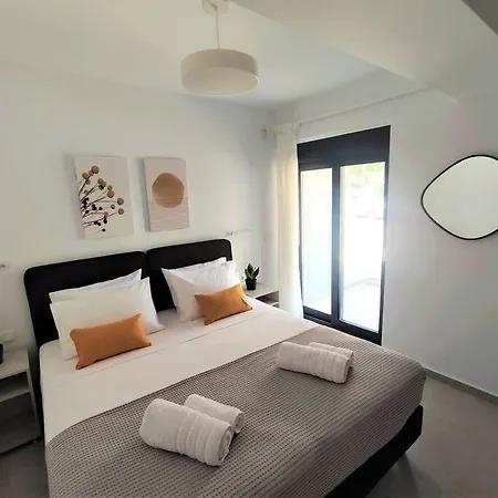 شقة Brand New Next To The Beach, Peaceful Square, Garden View *