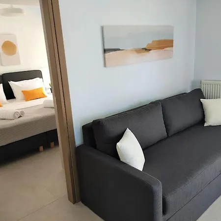 Brand New Next To The Beach, Peaceful Square, Garden View Apartament Retimno