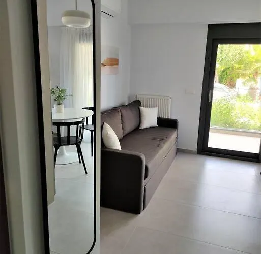 Apartament Brand New Next To The Beach, Peaceful Square, Garden View Retimno
