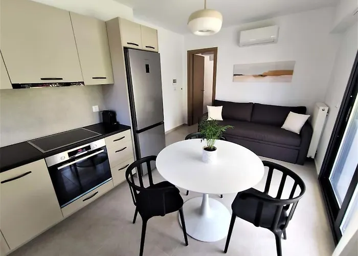 Brand New Next To The Beach, Peaceful Square, Garden View Apartament *